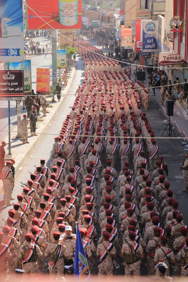 عرض عسكري في مدينة تعز بمناسبة أعياد الثورة اليمنية