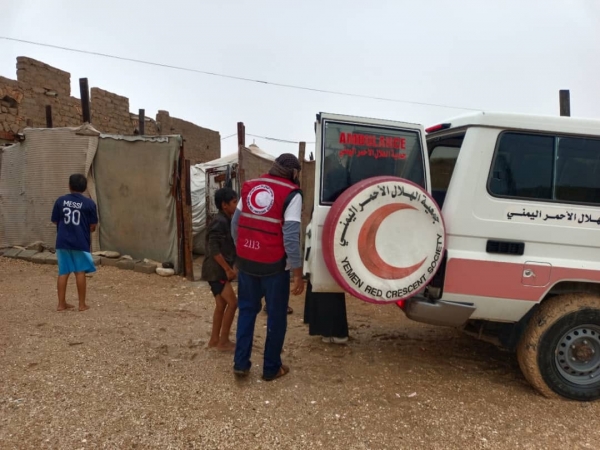 المهرة.. الهلال الأحمر اليمني يؤكد أن الوضع كارثي جراء الإعصار