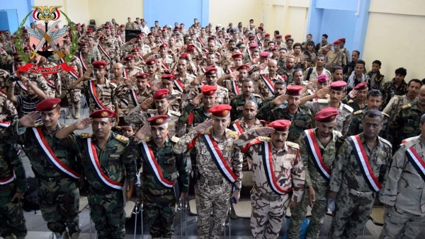 مسؤول عسكري: جماعة الحوثي تدفع بحشود عسكرية مستمرة إلى جبهات محافظة تعز