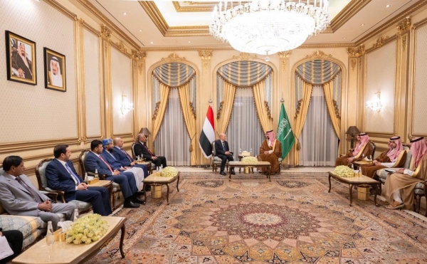 رئيس وأعضاء المجلس الرئاسي يلتقون وزير الدفاع السعودي