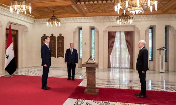 السفير سوسان يؤدي اليمين أمام الأسد، وكالة الأنباء السورية (سانا)