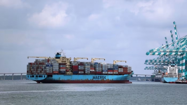 من المحتمل أن يؤدي قرار شركة Maersk Tankers إلى تأخير تسليم السلع الأساسية، ويشكل تهديدًا لسلاسل التوريد العالمية إذا تم تنفيذه واتباعه من قبل شركات أخرى