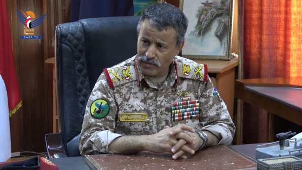 وزير دفاع الحوثيين: الإدارة الأمريكية تعبث بمنظومة القيم الدولية