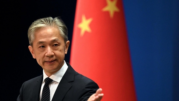 الصين تدعو إلى احترام سيادة اليمن ووقف التصعيد بالبحر الأحمر