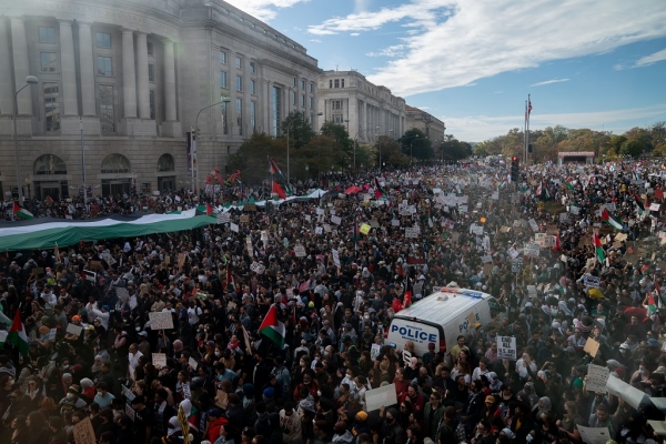 مظاهرة حاشدة في واشنطن