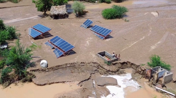 السيول تسببت في وفاة عشرات الأشخاص ونزوح آلاف الأسر