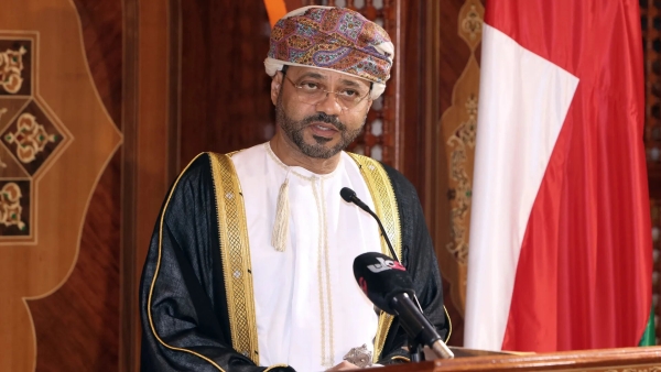 وزير الخارجية العماني بدر البوسعيدي وزير الخارجية العماني بدر البوسعيدي