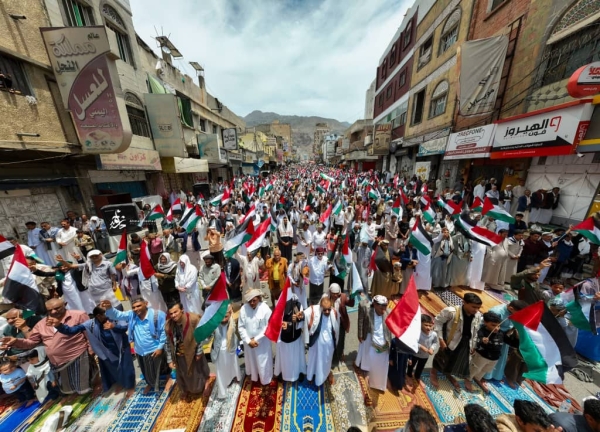 تظاهرات حاشدة في تعز لدعم غزة واستنكار الجرائم الإسرائيلية