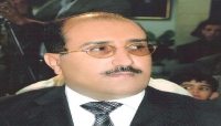 الحوثيون يختطفون وزير الثقافة الأسبق خالد الرويشان من منزله بصنعاء