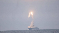 روسيا تقول إنها اختبرت بنجاح صاروخاً مجنّحاً فوق صوتي مضاداً للسفن