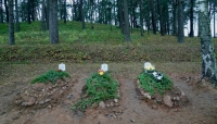 دفن مهاجر يمني في بولندا توفي على الحدود مع بيلاروس