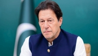 عمران خان يطالب بانتخابات مبكرة في باكستان