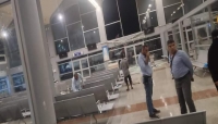 رياح شديدة تهشم واجهة مطار عدن الدولي (صور)