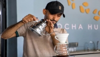 في شوارع صنعاء المنهكة بالحرب مقاه جديدة تقدّم القهوة اليمينة الأصلية