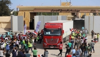 مع استمرار منع الوقود.. دخول 102 شاحنة مساعدات عبر معبر رفح إلى غزة