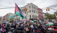 نيويورك.. وقفة احتجاجية تنديدا بالفيتو الأمريكي ضد وقف الحرب على غزة