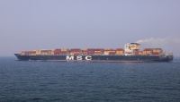 شركات كبرى تُعلّق مرور سفنها من البحر الأحمر بسبب هجمات الحوثيين