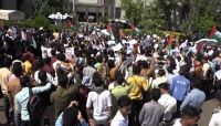 طلاب جامعة تعز يتضامون مع منتسبي الجامعات الغربية المؤيدين لغزة