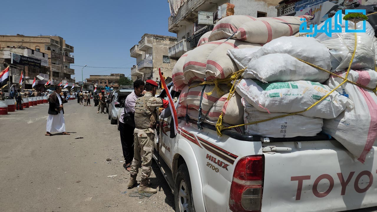 صور خاصة: الساعات الأولى لفتح طريق جولة القصر بتعز